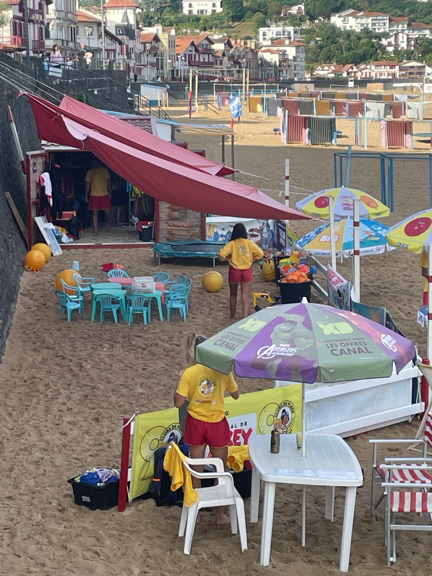 Mini club enfants ombre 